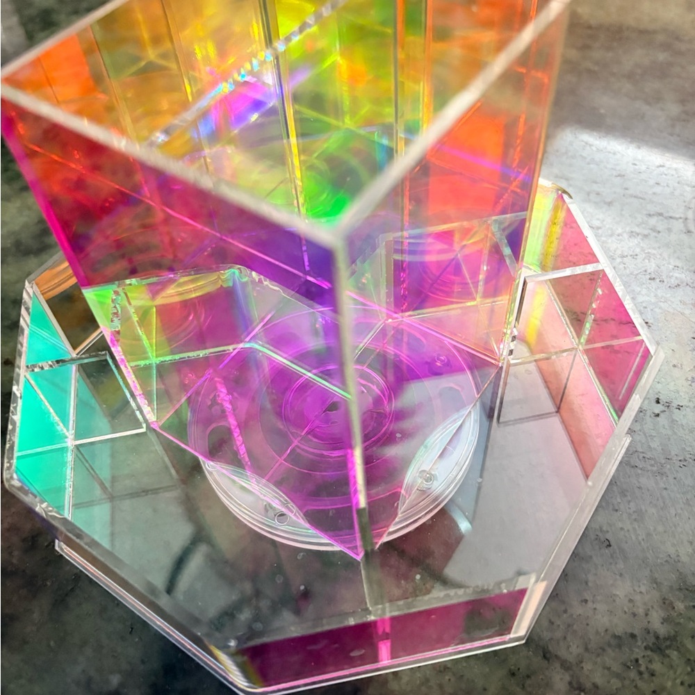 Iridescent Acrylic Makeup Organizer - Multicolor - Picture 3 of 3